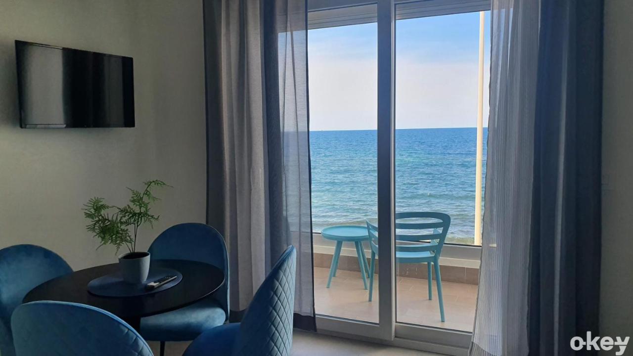 Villa Mediterranea Apartments - Seaview, Pool & Garden Bari Buitenkant foto