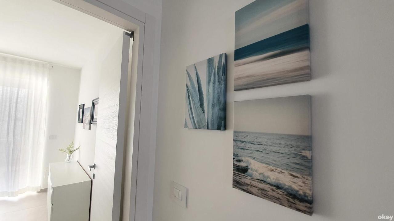 Villa Mediterranea Apartments - Seaview, Pool & Garden Bari Buitenkant foto