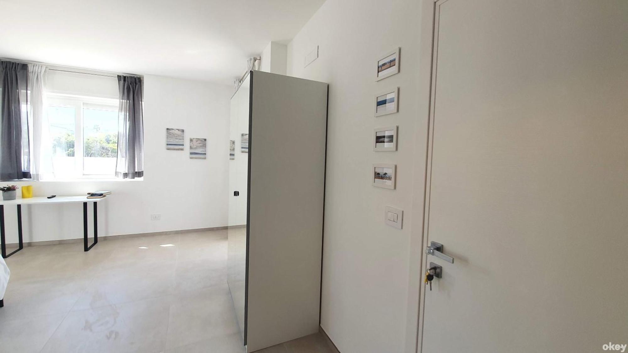 Villa Mediterranea Apartments - Seaview, Pool & Garden Bari Buitenkant foto