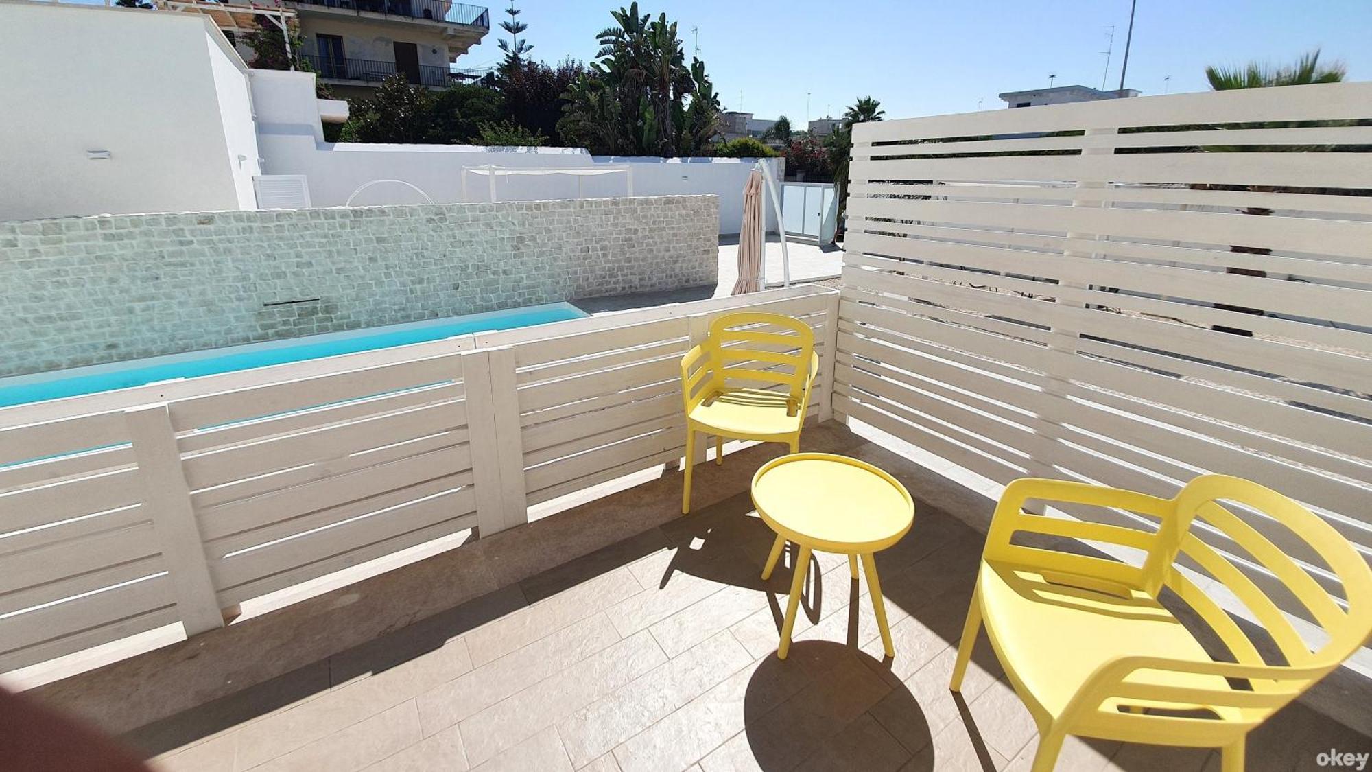 Villa Mediterranea Apartments - Seaview, Pool & Garden Bari Buitenkant foto