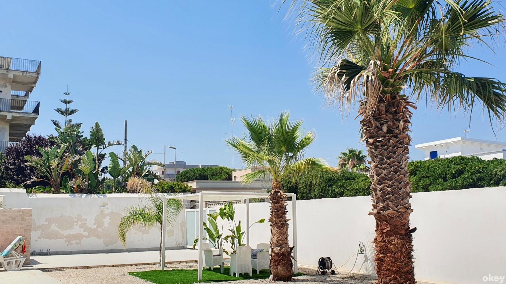 Villa Mediterranea Apartments - Seaview, Pool & Garden Bari Buitenkant foto